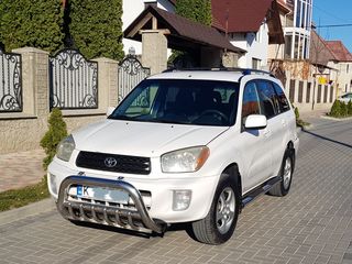 Toyota Rav 4 foto 1