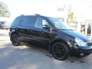 KIA Carnival foto 3