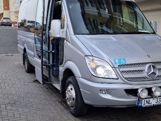 Oferim transport confortabil pentru călătorii prin Moldova & Internațional