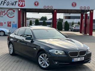 BMW 5 Series foto 2