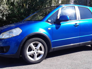 Suzuki SX4 foto 3