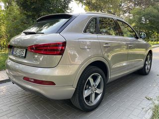 Audi Q3 foto 2