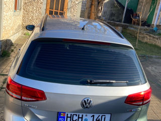 Volkswagen Passat foto 2