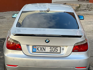 BMW 5 Series foto 6