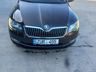 Skoda Superb foto 4