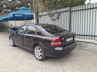 Dezmembrez Volvo s40 din 2005 foto 6