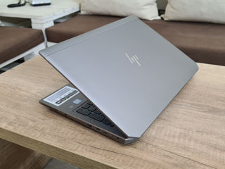 HP Zbook 15 (i9-9880H, 32Gb ram, SSD 512Gb + 1Tb HDD, Quadro T1000) foto 4