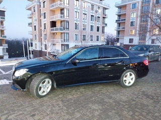 Mercedes E-Class foto 2