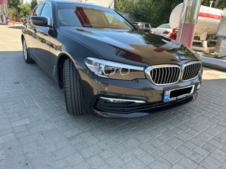 BMW 5 Series foto 2