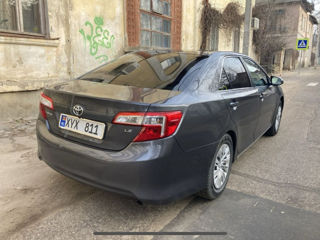 Toyota Camry foto 2