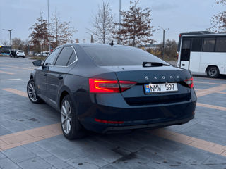 Skoda Superb foto 9