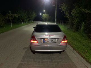 Mercedes E-Class foto 3