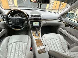 Mercedes E-Class фото 7