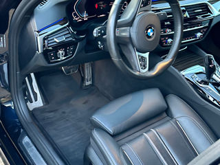 BMW 5 Series foto 7