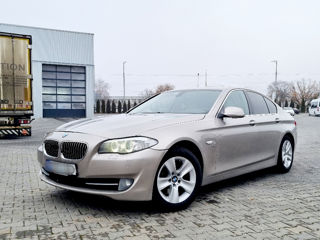 BMW 5 Series foto 3