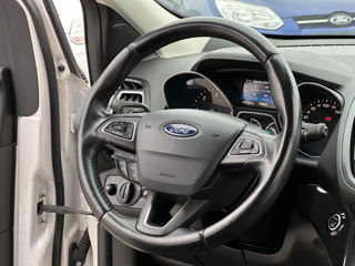 Ford Kuga foto 9