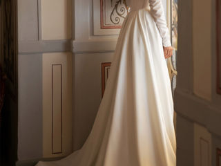Свадебное платье, не венченное