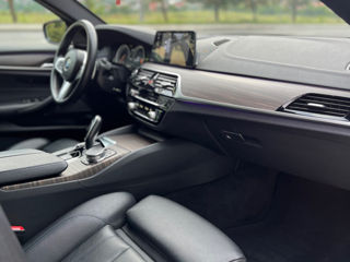 BMW 5 Series foto 7