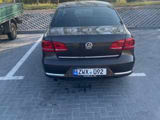 Volkswagen Passat foto 2