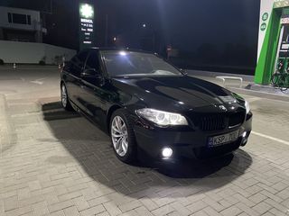 BMW 5 Series foto 1