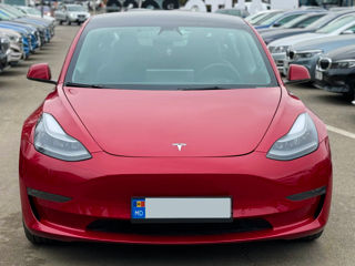 Tesla Model 3 foto 2