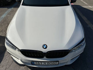 BMW 5 Series foto 6