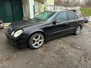 Mercedes E-Class foto 4