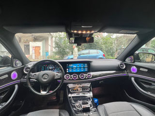 Mercedes E-Class foto 7