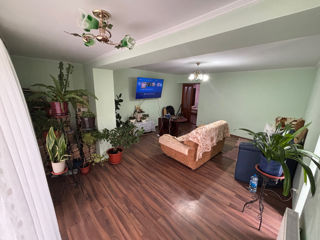 Apartament cu 2 camere, 100 m², Buiucani, Chișinău foto 4