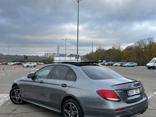 Mercedes E-Class foto 2