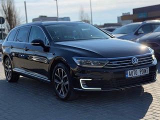 Volkswagen Passat foto 2