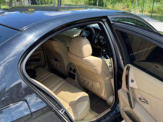BMW 5 Series фото 6