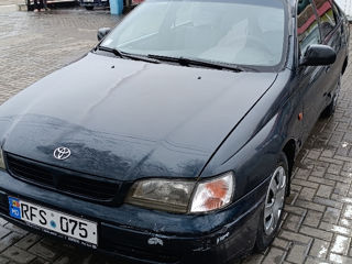 Toyota Carina foto 2