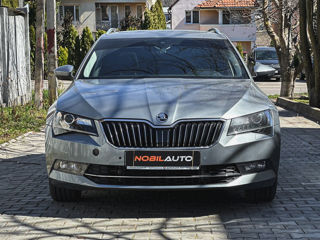 Skoda Superb foto 3