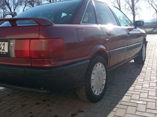 Audi 80 foto 2