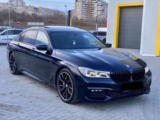 BMW 7 Series foto 1