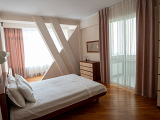 Apartament cu 3 camere, 127 m², Centru, Chișinău foto 7