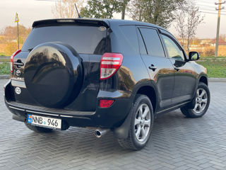 Toyota Rav 4 foto 4