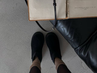 UGG Mini Dipper Black foto 2