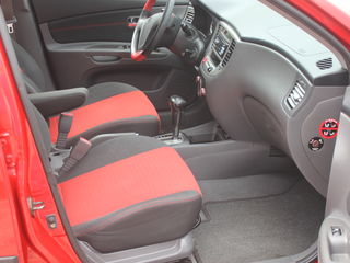 Kia Rio foto 8