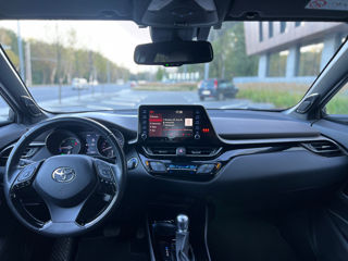 Toyota C-HR foto 8