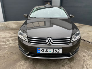 Volkswagen Passat foto 3