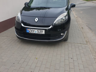 Renault Grand Scenic foto 2