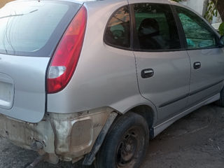 Nissan Almera Tino piese 2002 foto 3