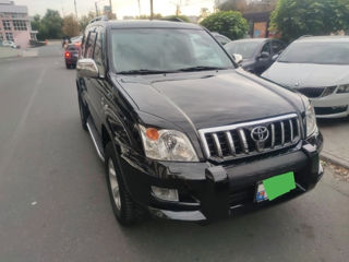 Toyota Land Cruiser Prado foto 3