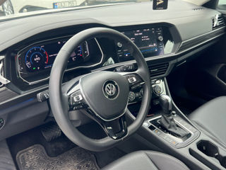 Volkswagen Jetta foto 8