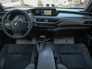 Lexus UX foto 7