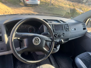 Volkswagen Caravelle foto 4