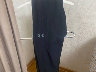 Pantaloni sportivi Under Armour mărimea S/L negri /albastri foto 2