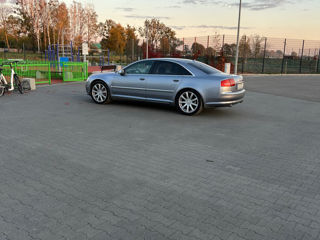 Audi A8 foto 7